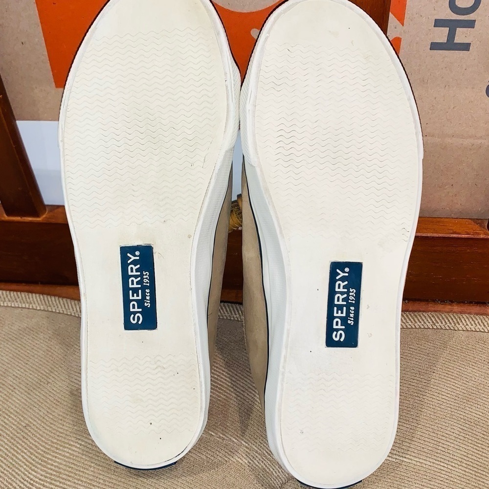 Women Speery Boat Shoes. - Picture 5 of 13